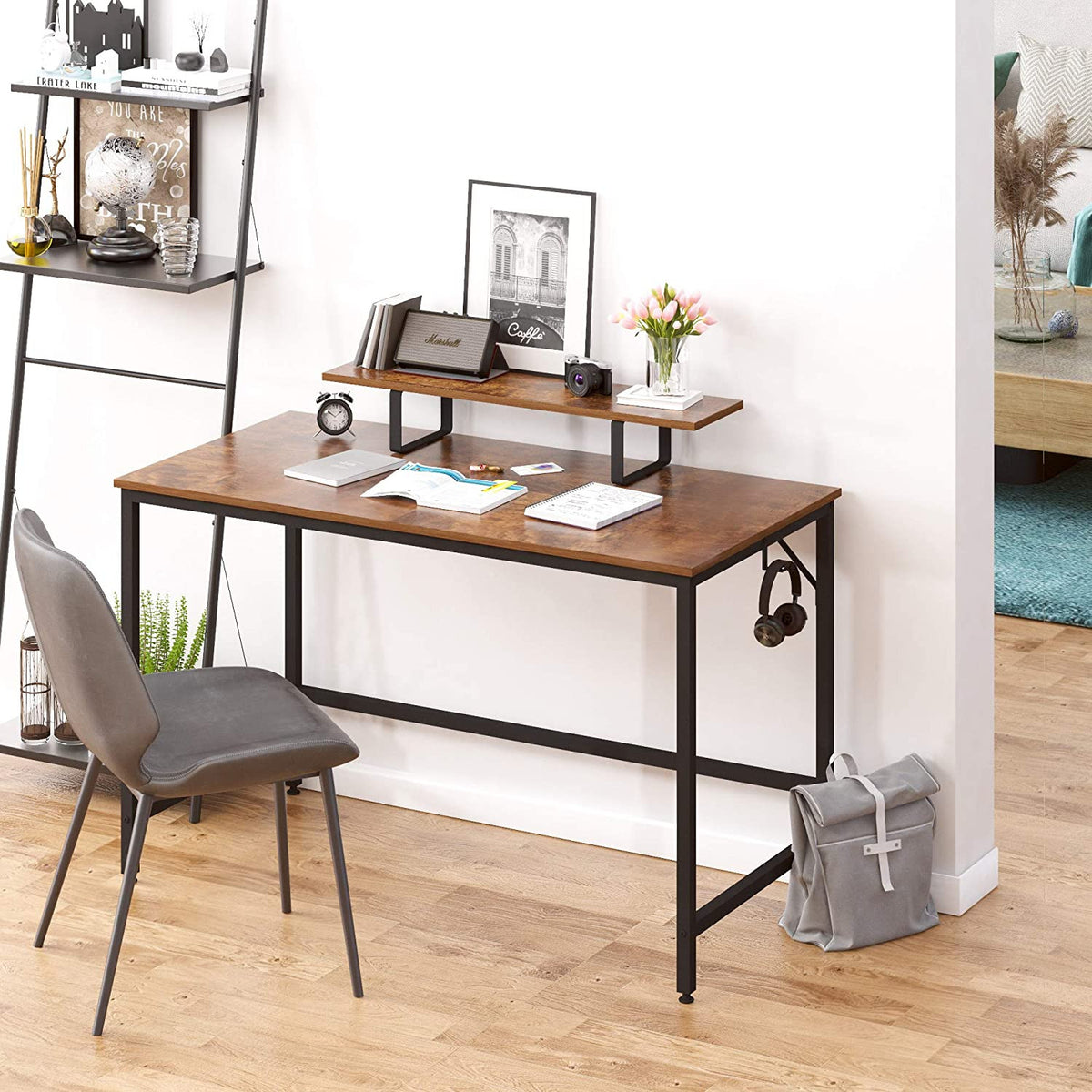 Vintage Oak Finish Computer Desk