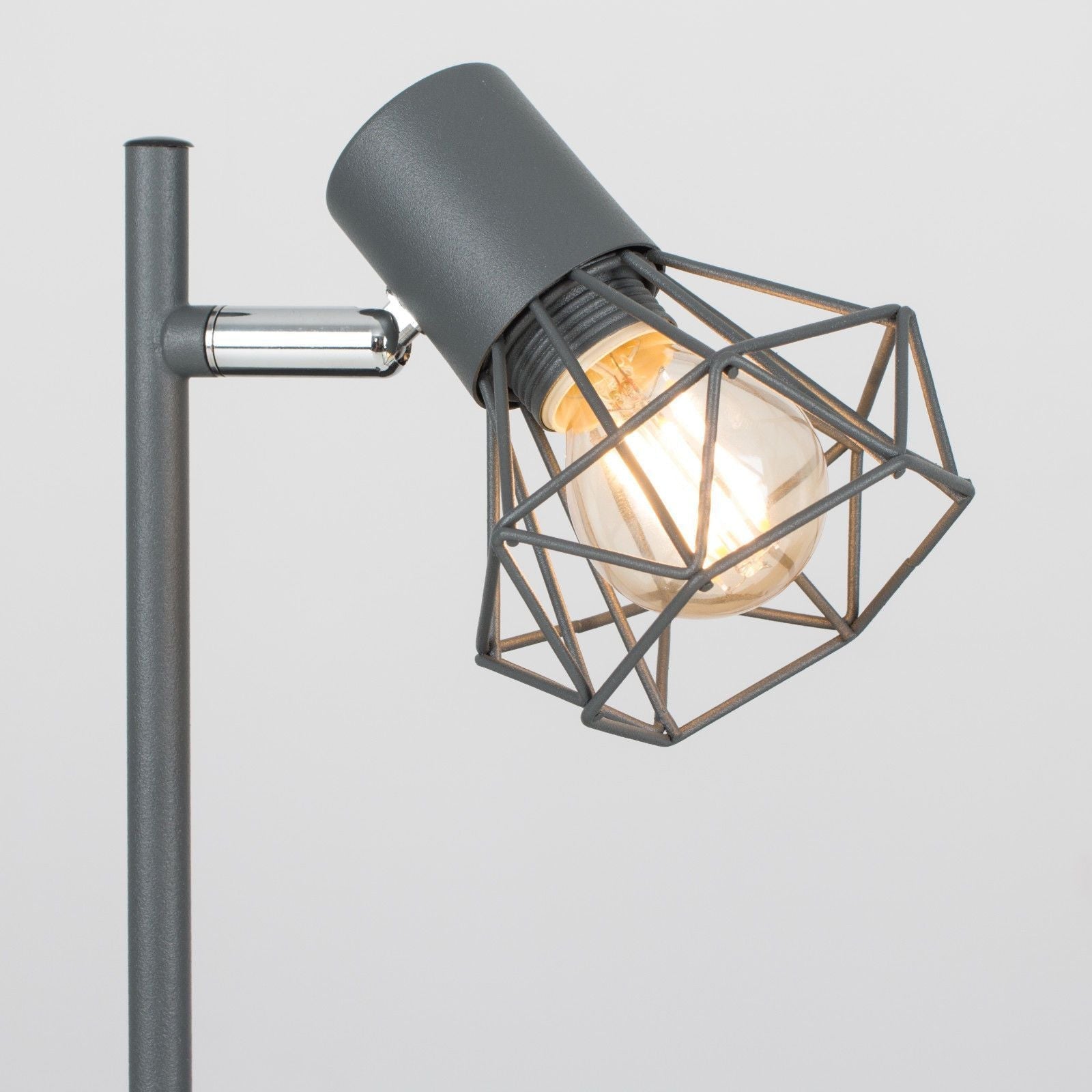 Grilled Geometric Table Lamp