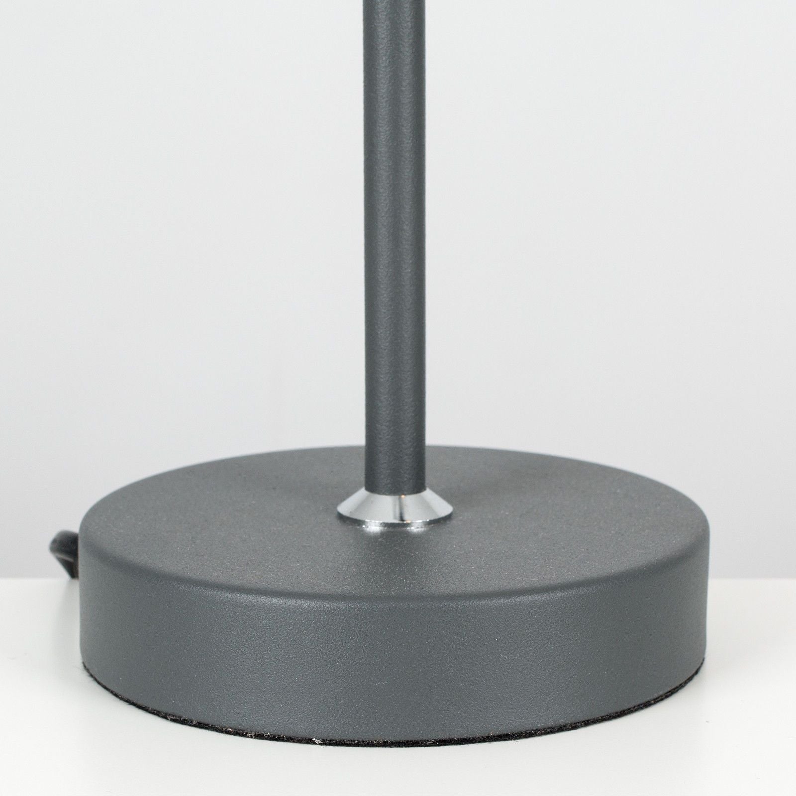 Grilled Geometric Table Lamp