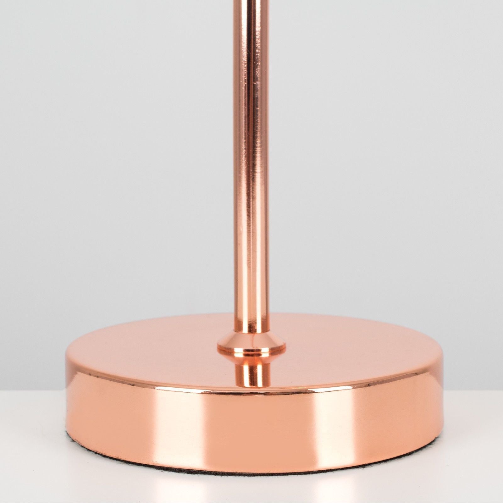 Grilled Geometric Table Lamp
